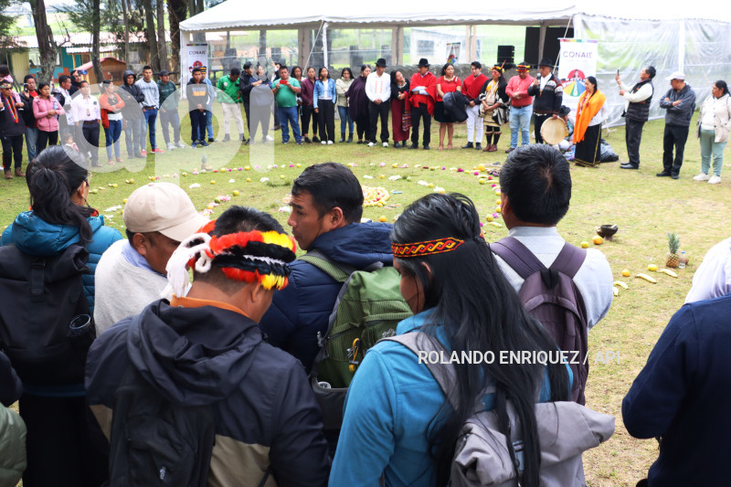 CONAIE REUNION DE AUTORIDADES COMUNITARIAS
