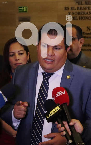 PLENO ASAMBLEA JUICIO POLITICO ARROBO