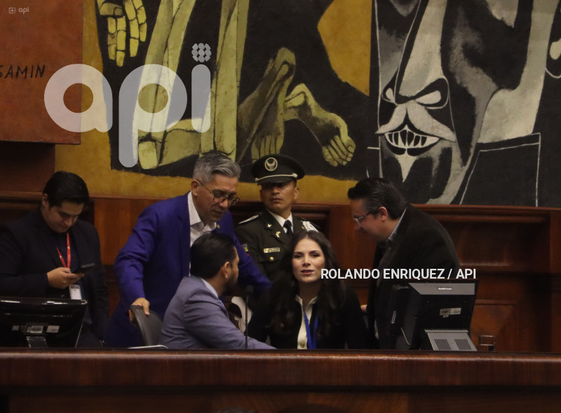 PLENO ASAMBLEA JUICIO POLITICO ARROBO