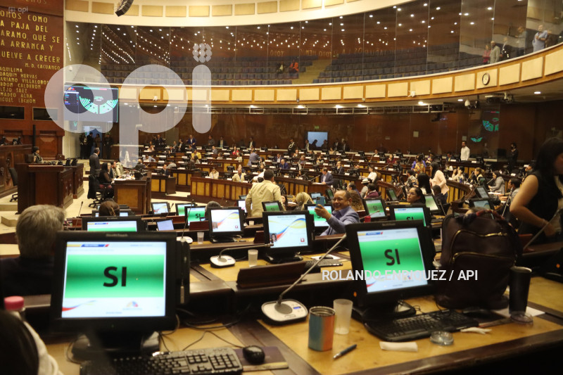PLENO ASAMBLEA JUICIO POLITICO ARROBO