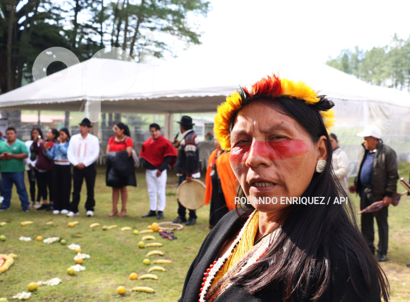 CONAIE REUNION DE AUTORIDADES COMUNITARIAS