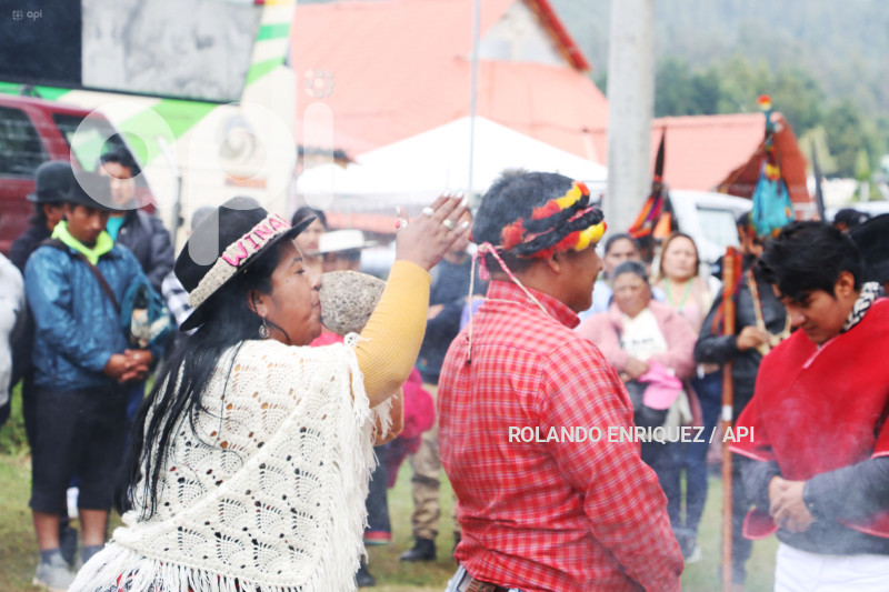 CONAIE REUNION DE AUTORIDADES COMUNITARIAS