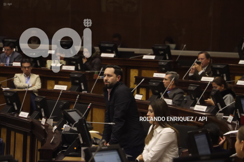 PLENO ASAMBLEA JUICIO POLITICO ARROBO