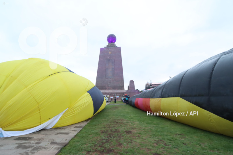 FESTIVAL-INTERNACIONAL-DEL-GLOBO-MITAD-MUNDO