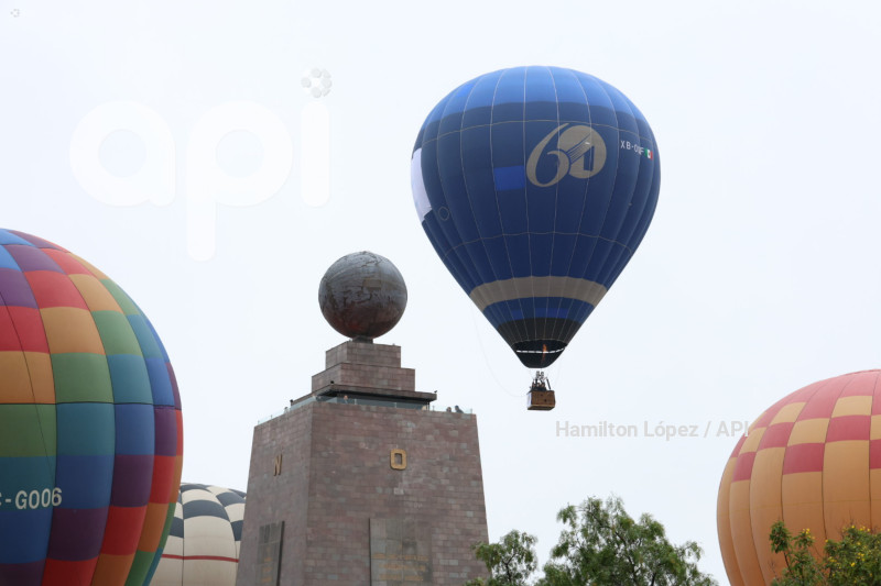 FESTIVAL-INTERNACIONAL-DEL-GLOBO-MITAD-MUNDO