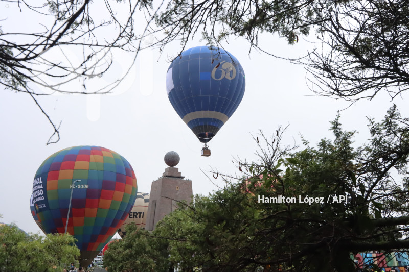 FESTIVAL-INTERNACIONAL-DEL-GLOBO-MITAD-MUNDO