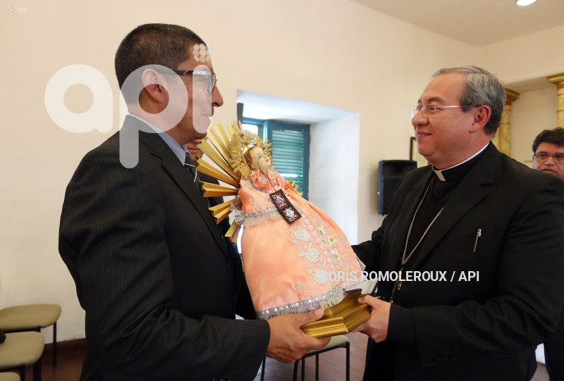 CUENCA-RUEDA DE PRENSA-NIÑO VIAJERO