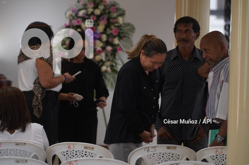 GYE-VELORIO AMPARO GUILLEN