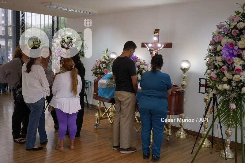 GYE-VELORIO AMPARO GUILLEN