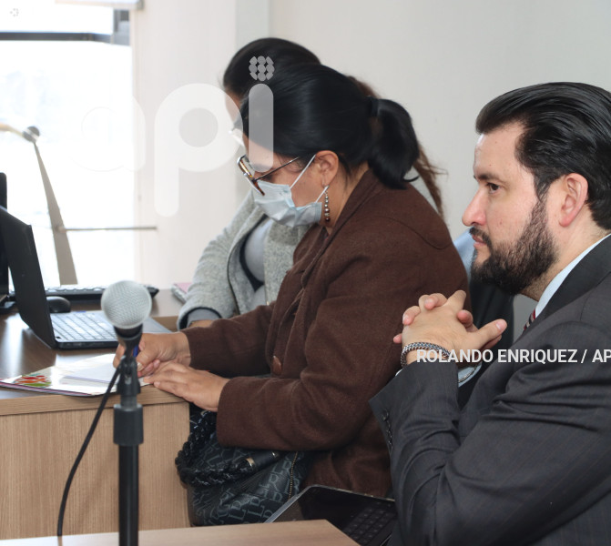 AUDIENCIA-VERONICA-ABAD