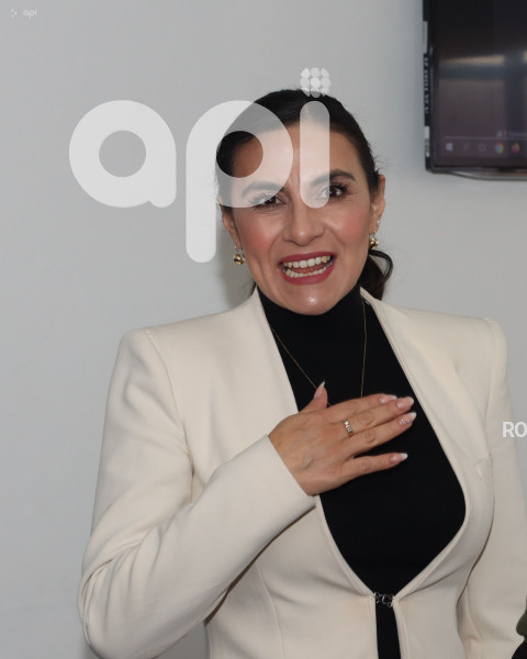 AUDIENCIA-VERONICA-ABAD