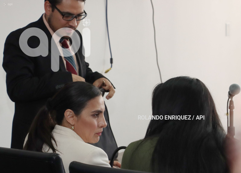 AUDIENCIA-VERONICA-ABAD