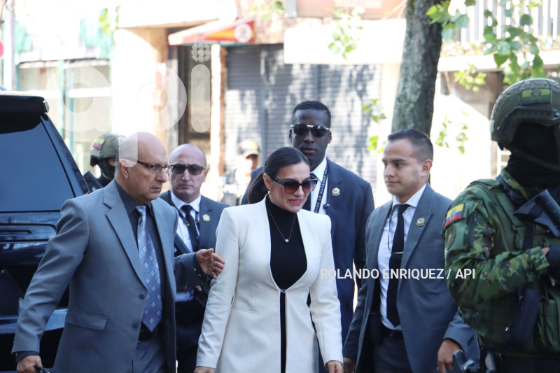 AUDIENCIA-VERONICA-ABAD