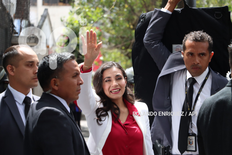 AUDIENCIA VERONICA ABAD