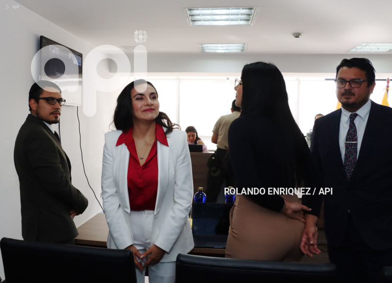 AUDIENCIA VERONICA ABAD