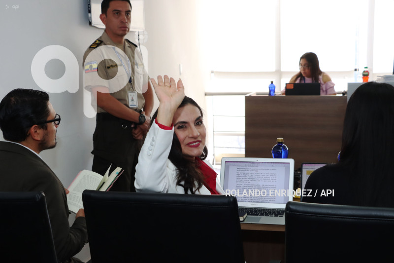 AUDIENCIA VERONICA ABAD