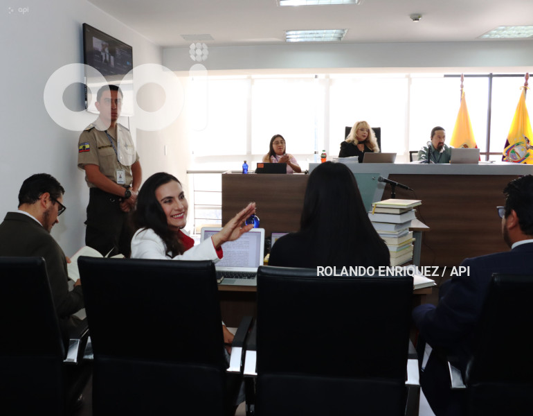 AUDIENCIA VERONICA ABAD