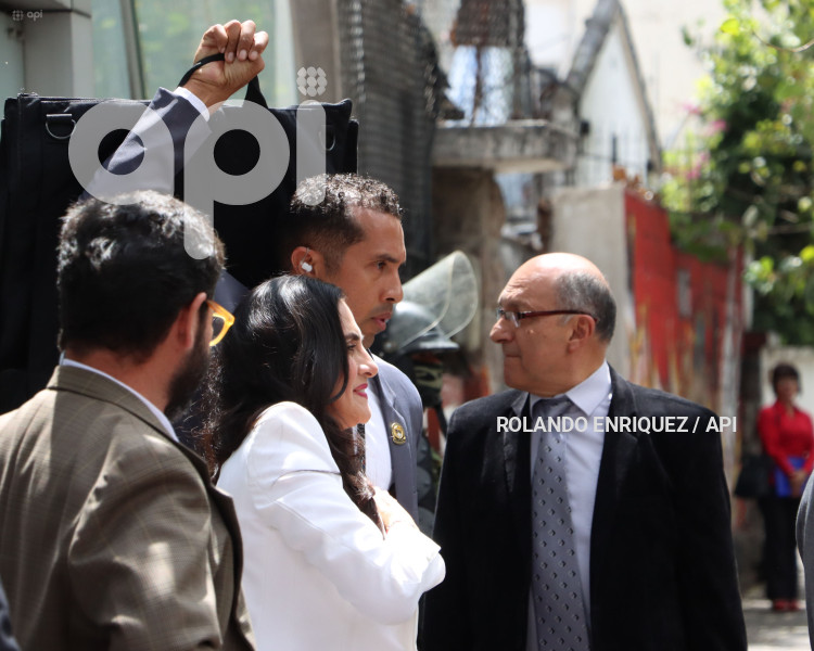 AUDIENCIA VERONICA ABAD