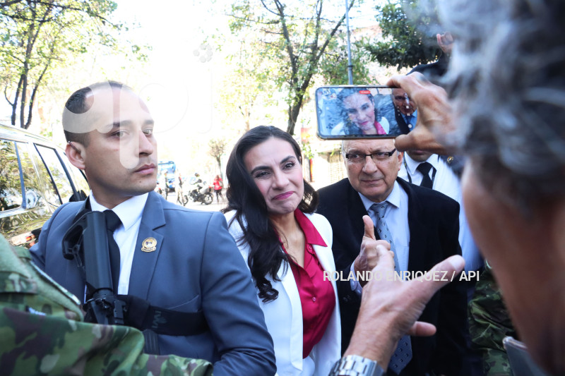 AUDIENCIA VERONICA ABAD