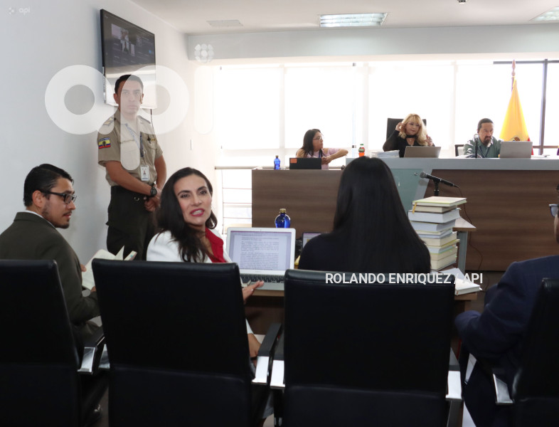 AUDIENCIA VERONICA ABAD