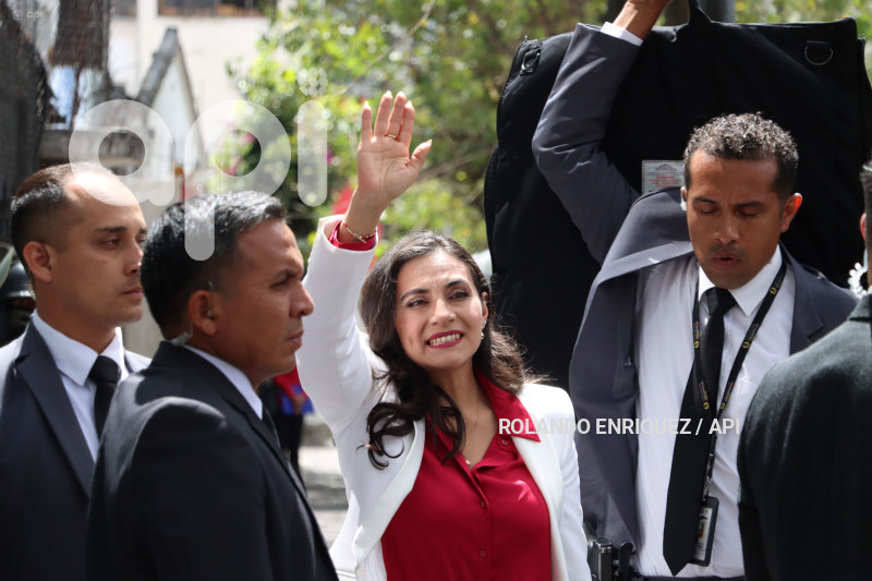 AUDIENCIA VERONICA ABAD