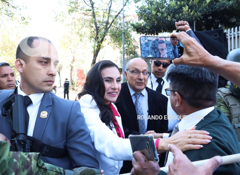 AUDIENCIA VERONICA ABAD