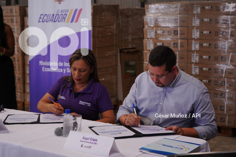 GYE-DONACION COCINAS INDUCCION