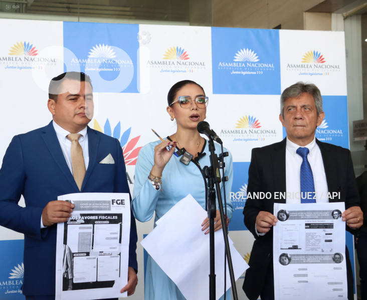JHAIJAIRA URRESTA CHATS VILLAVICENCIO