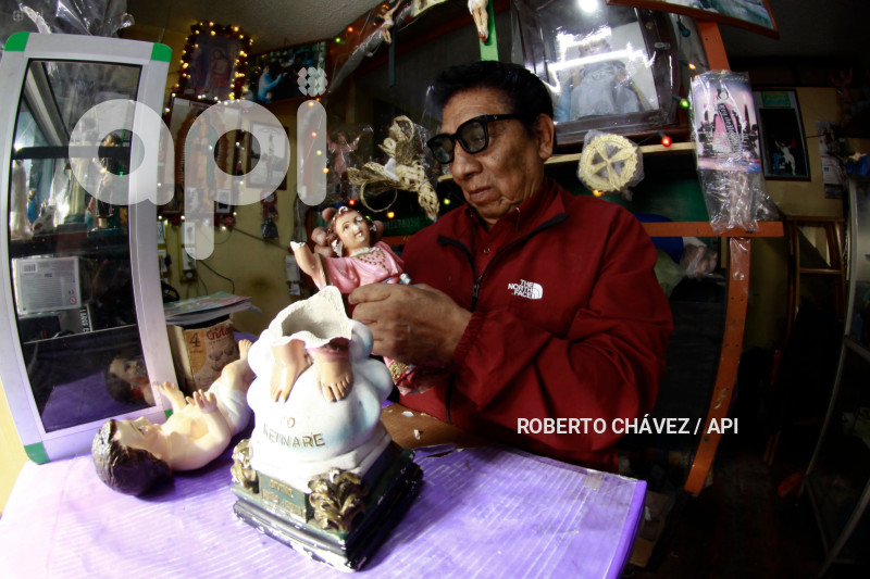 RAFAEL HEREDIA RESTAURADOR DE IMAGENES RELIGIOSAS