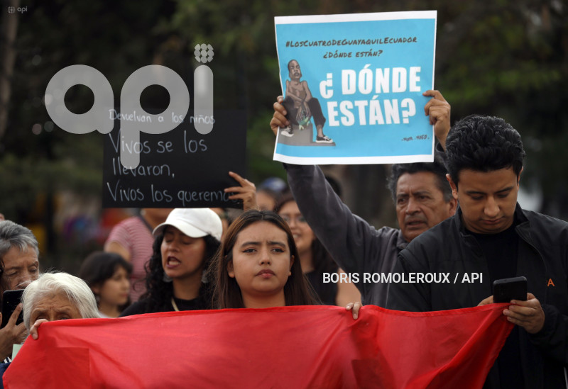 CUENCA-PLANTON-NIÑOS MALVINAS