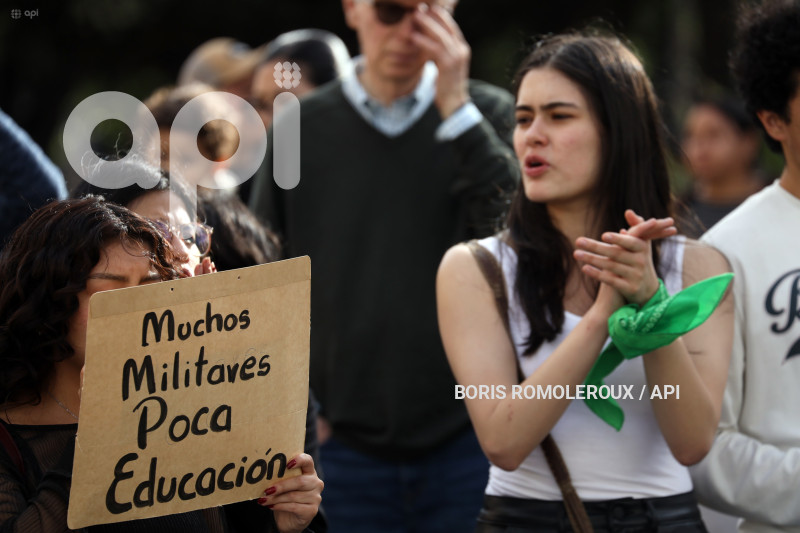 CUENCA-PLANTON-NIÑOS MALVINAS