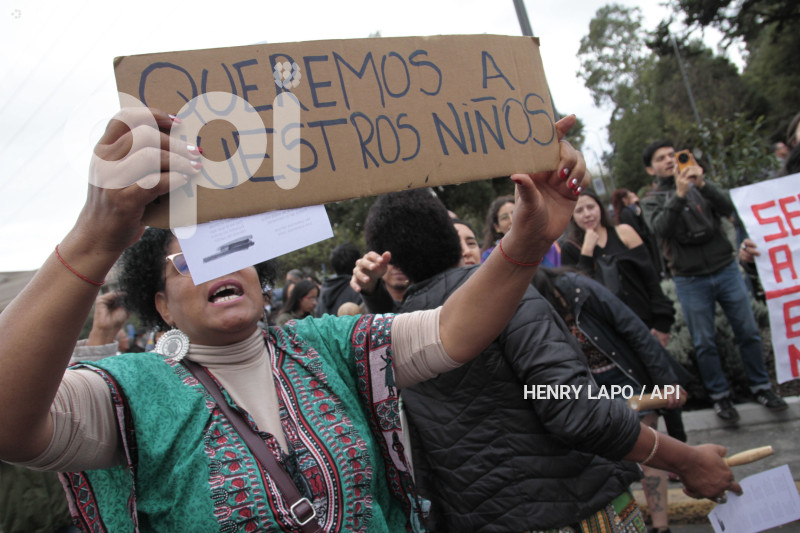 PLANTON-FAMILIARES-NIÑOS DESAPARECIDOS