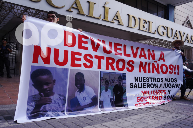 GYE-PLANTON MENORES DESAPARECIDOS