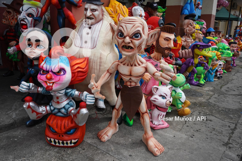 GYE-VENTA DE MONIGOTES