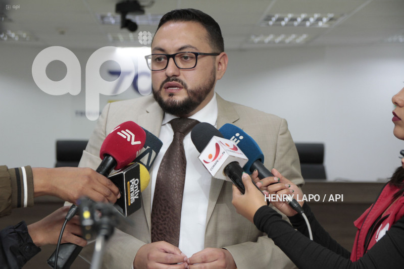 AUDIENCIA-EN CONTRA-VICEPRESIDENTA