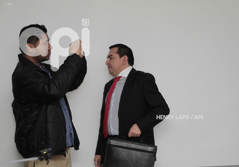 AUDIENCIA-EN CONTRA-VICEPRESIDENTA