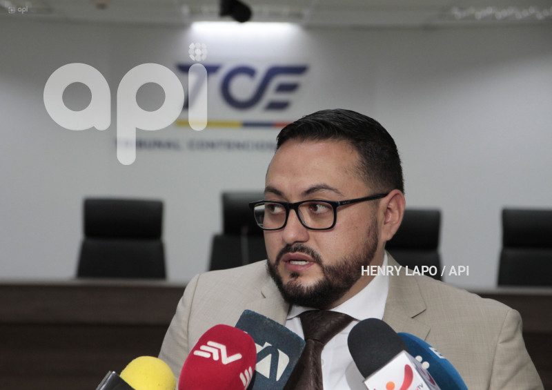 AUDIENCIA-EN CONTRA-VICEPRESIDENTA