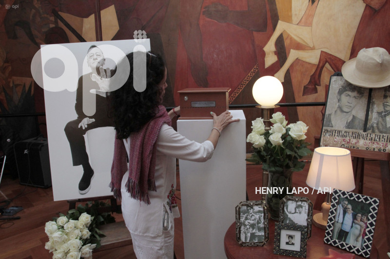 HOMENAJE-PEDRO RESTREPO