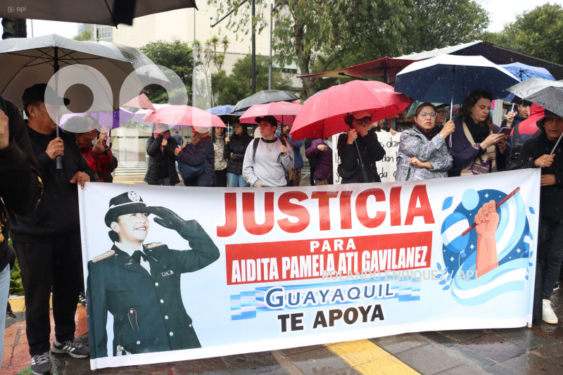 PLANTON POR LOS CUATRO DE GUAYAQUIL