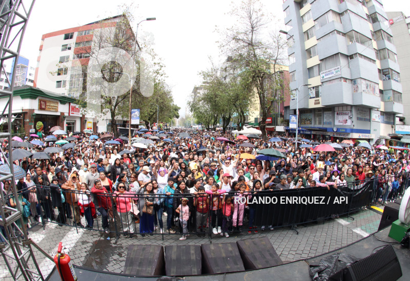 CONCURSO DE  ANOS VIEJOS AVE AMAZONAS