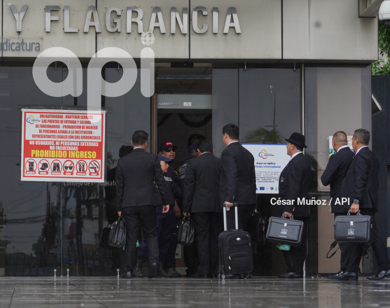 GYE-PLANTON MENORES DESAPARECIDOS