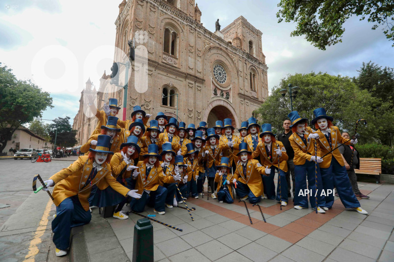 CUENCA CONCURSO ANOS VIEJOS