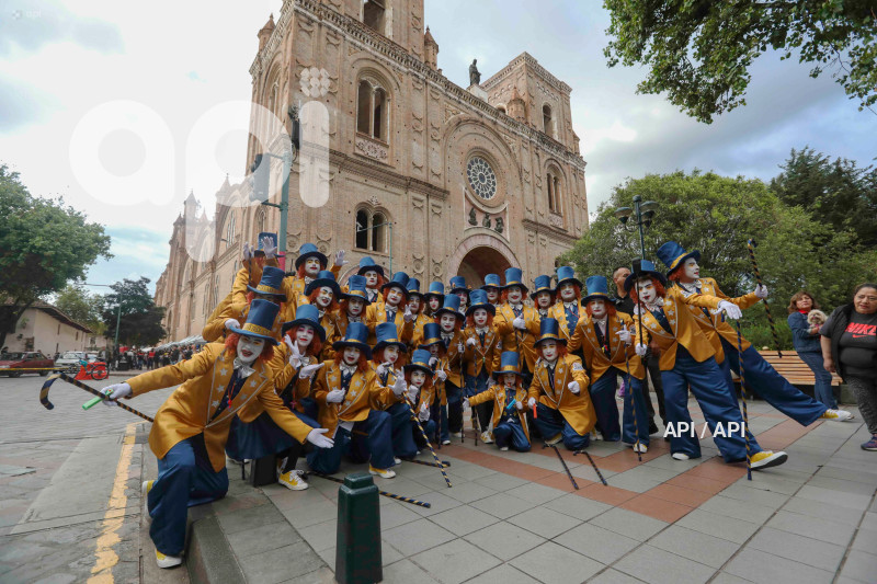 CUENCA CONCURSO ANOS VIEJOS