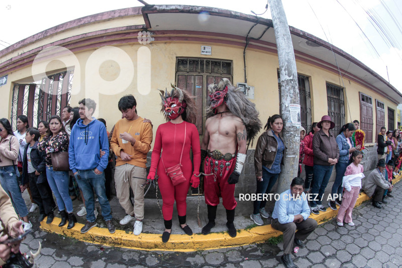 INICIO DE LA DIABLADA PILLARENA