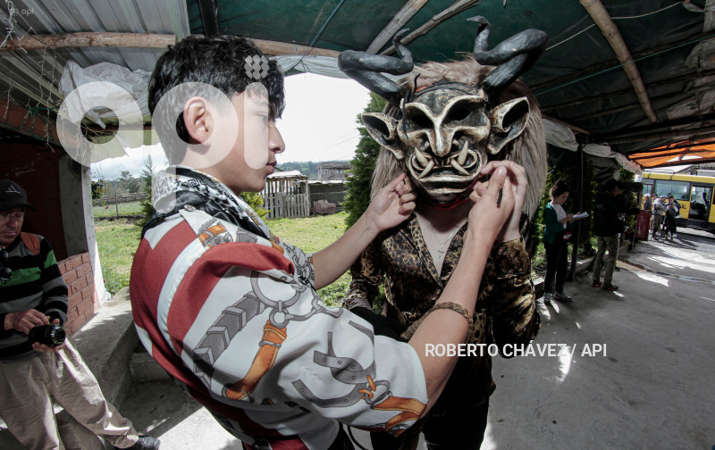 INICIO DE LA DIABLADA PILLARENA