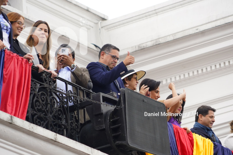 NOBOA PLATON NO MAS PILLOS