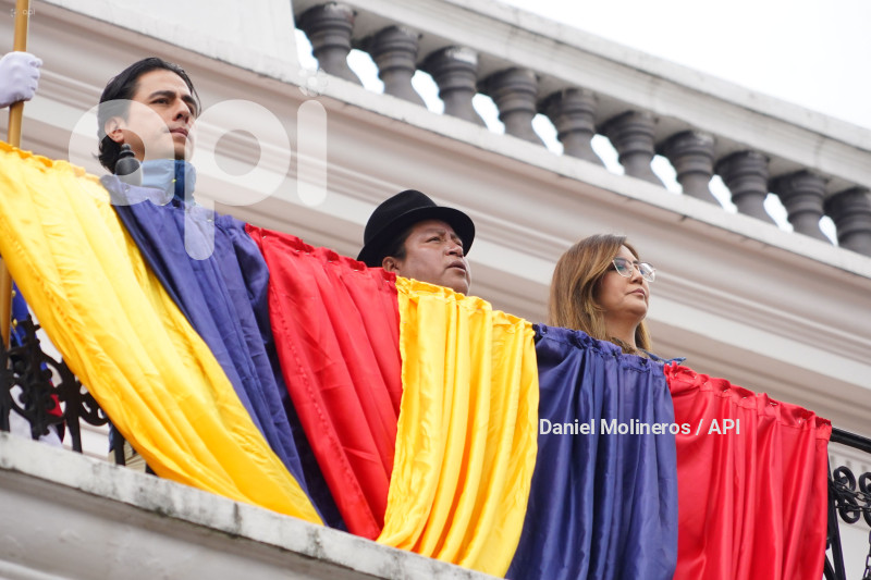NOBOA PLATON NO MAS PILLOS