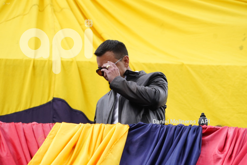 NOBOA PLATON NO MAS PILLOS