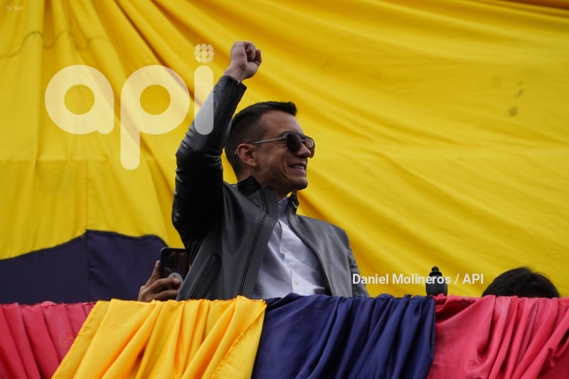 NOBOA PLATON NO MAS PILLOS