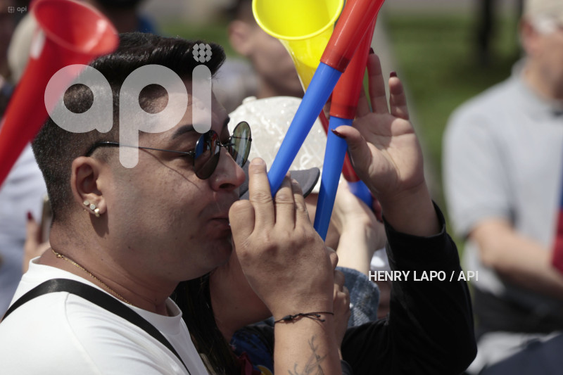 PLANTON VENEZOLANOS